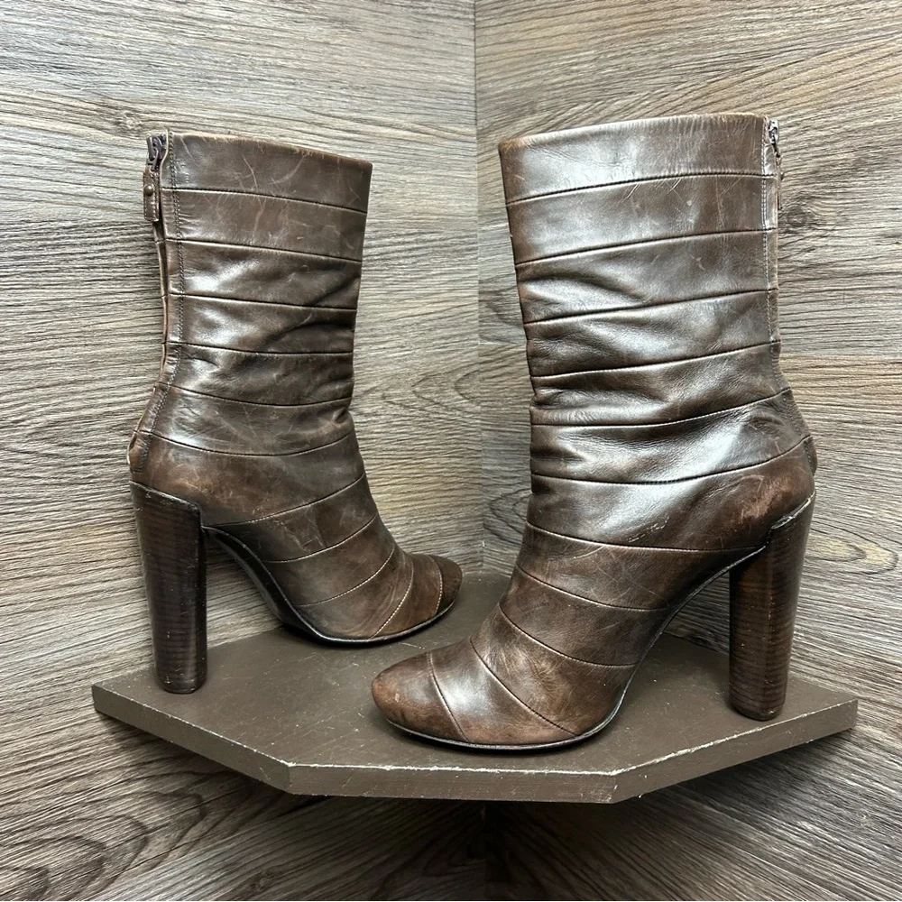 Louis Vuitton Brown Leather Women's Boots - Picture 5 of 9